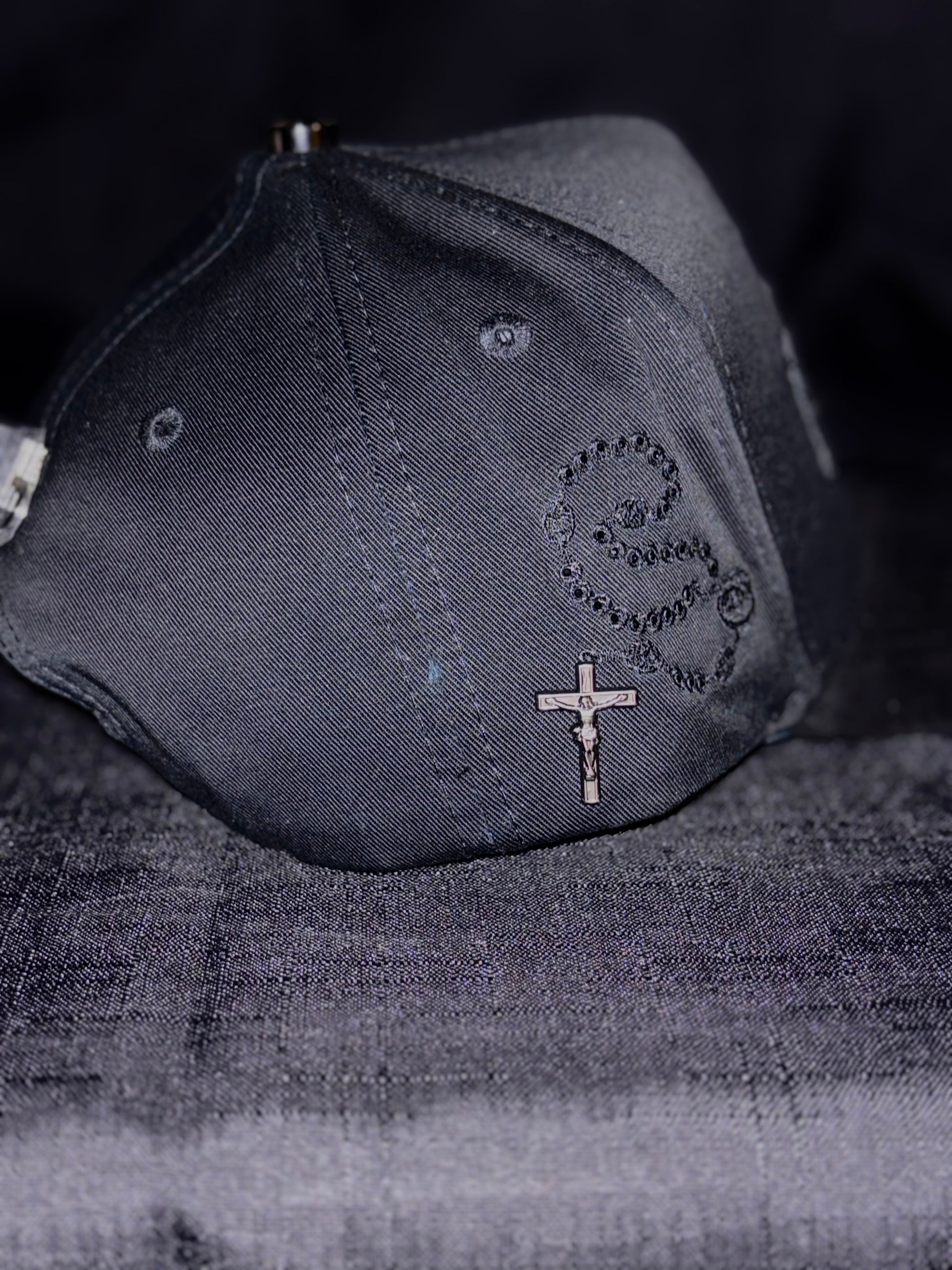 Jesus 14-14 black